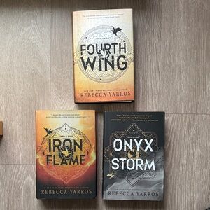 Fourth Wing, Iron Flame, Onyx Storm Book Set - new never read